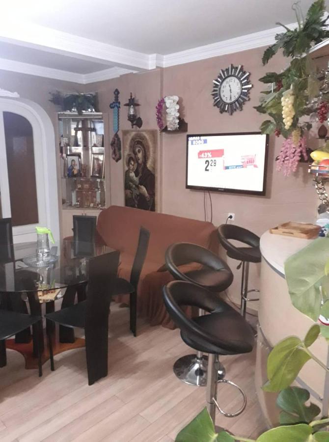 3 Room Flat In Tbilisi Bagian luar foto
