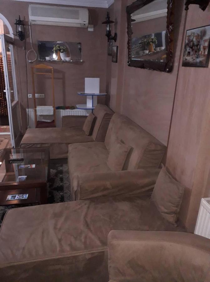3 Room Flat In Tbilisi Bagian luar foto