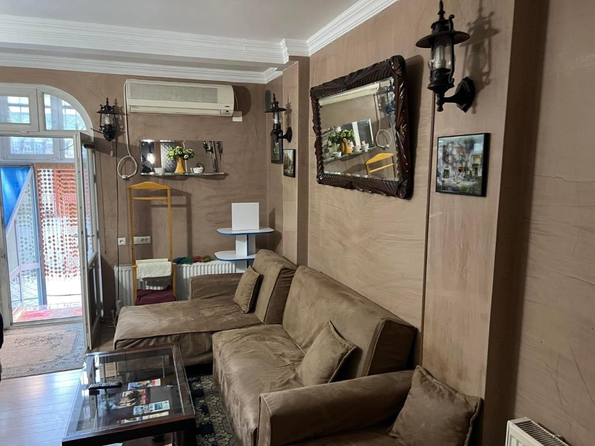 3 Room Flat In Tbilisi Bagian luar foto