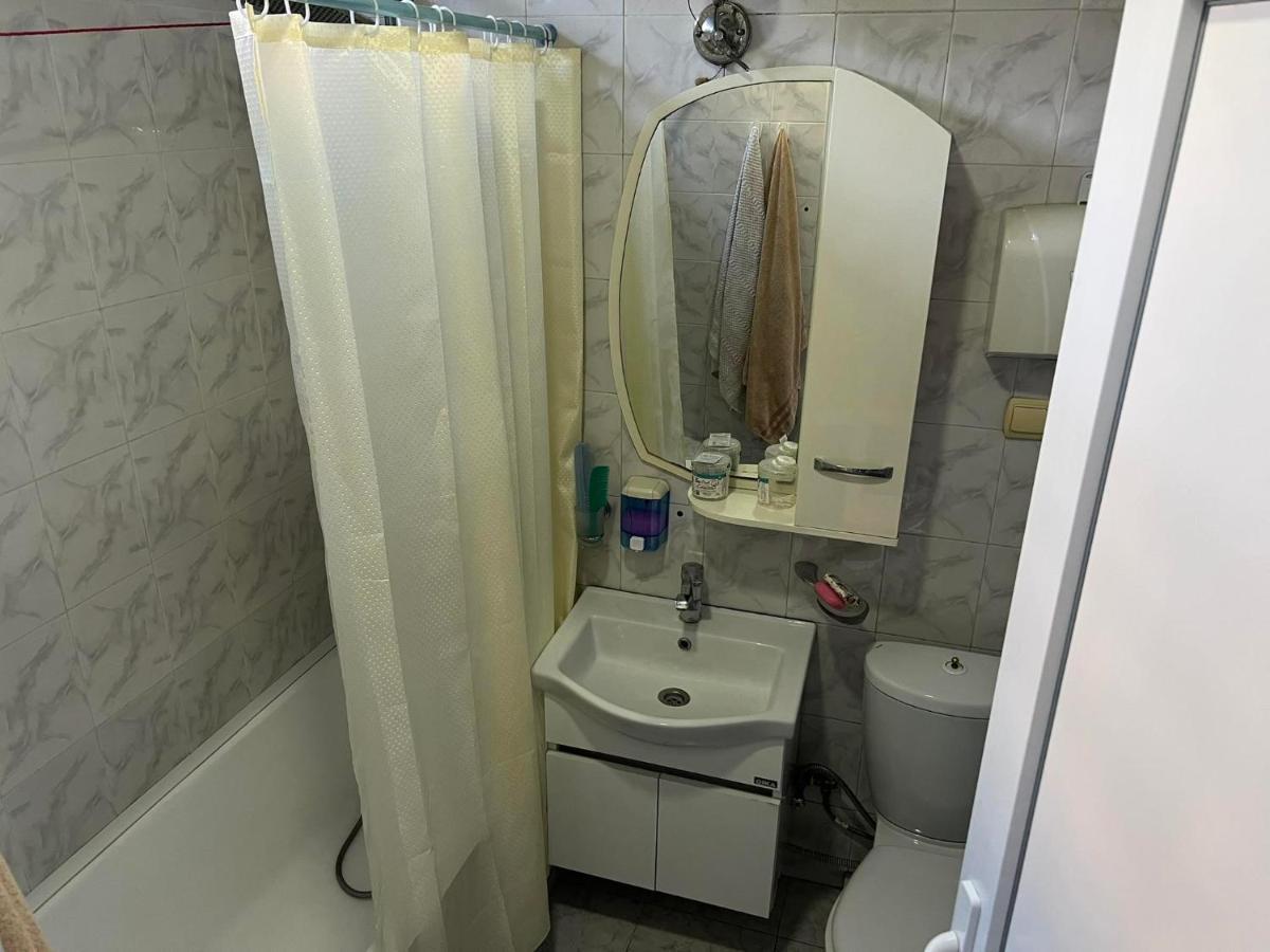 3 Room Flat In Tbilisi Bagian luar foto