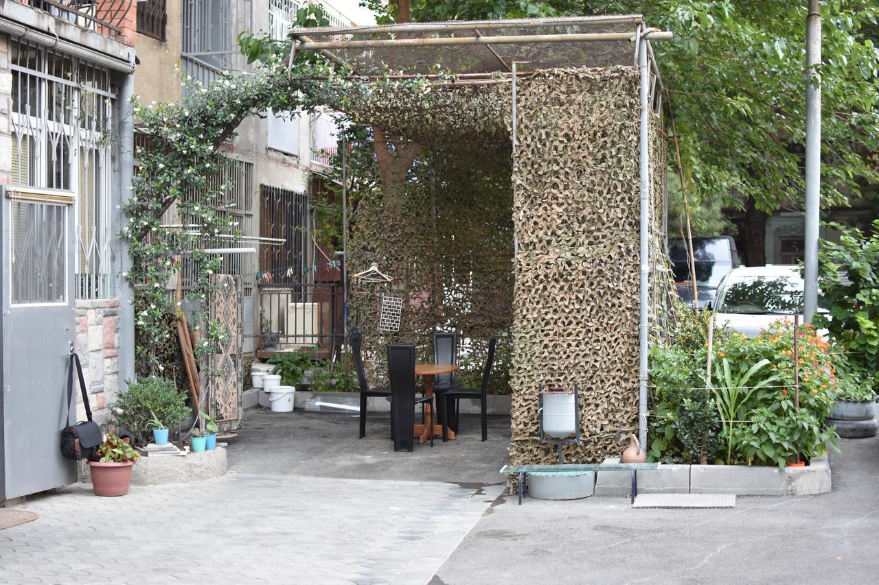 3 Room Flat In Tbilisi Bagian luar foto