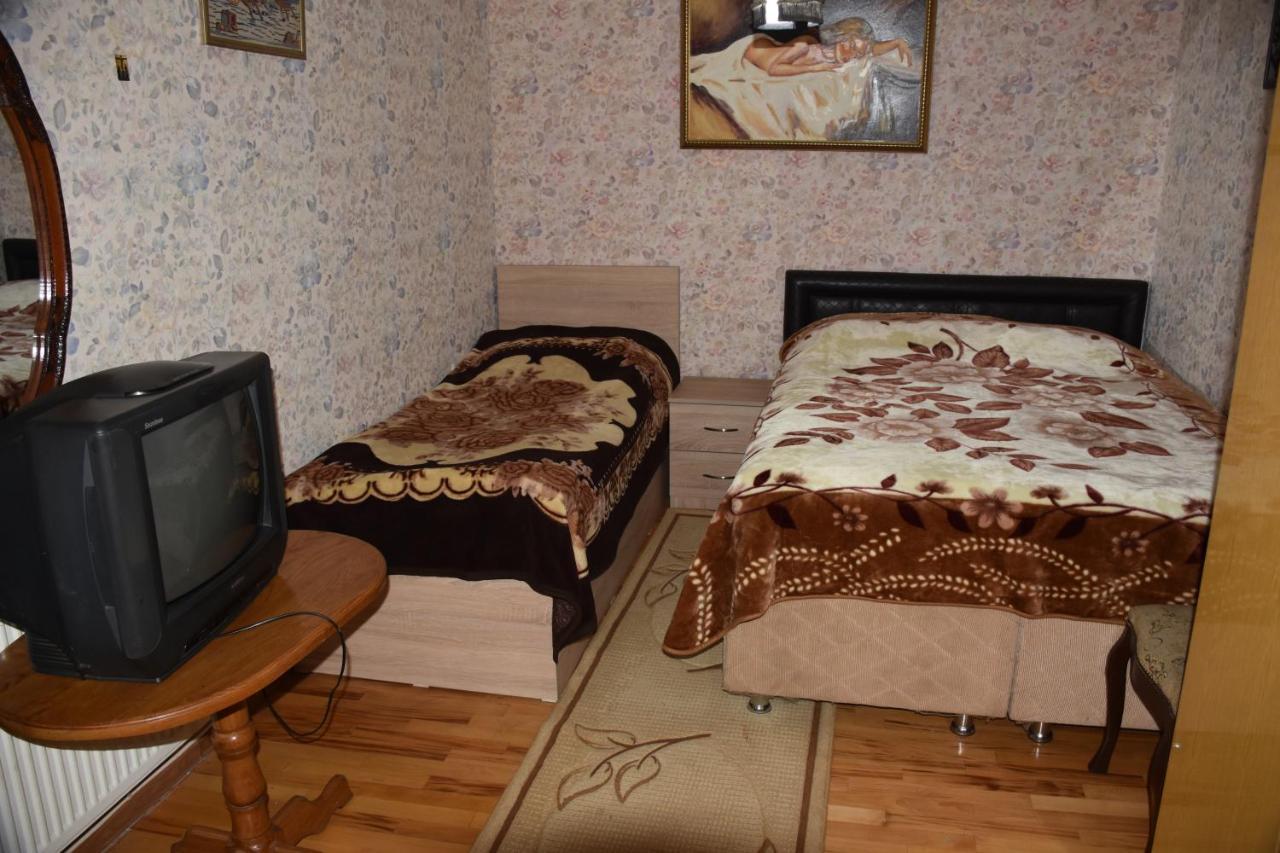 3 Room Flat In Tbilisi Bagian luar foto