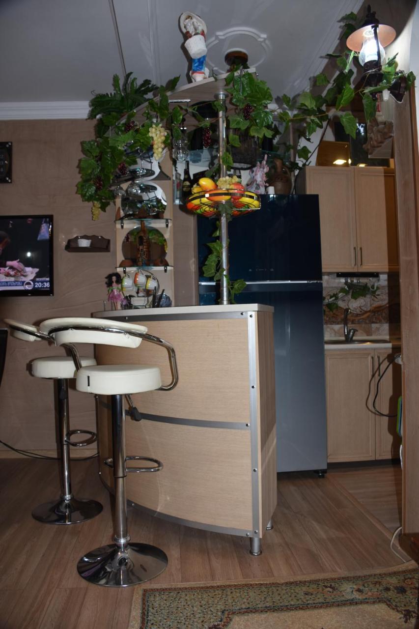 3 Room Flat In Tbilisi Bagian luar foto